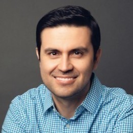 Instructor Luis Serrano from Cohere, guiding participants through the LLM Bootcamp.